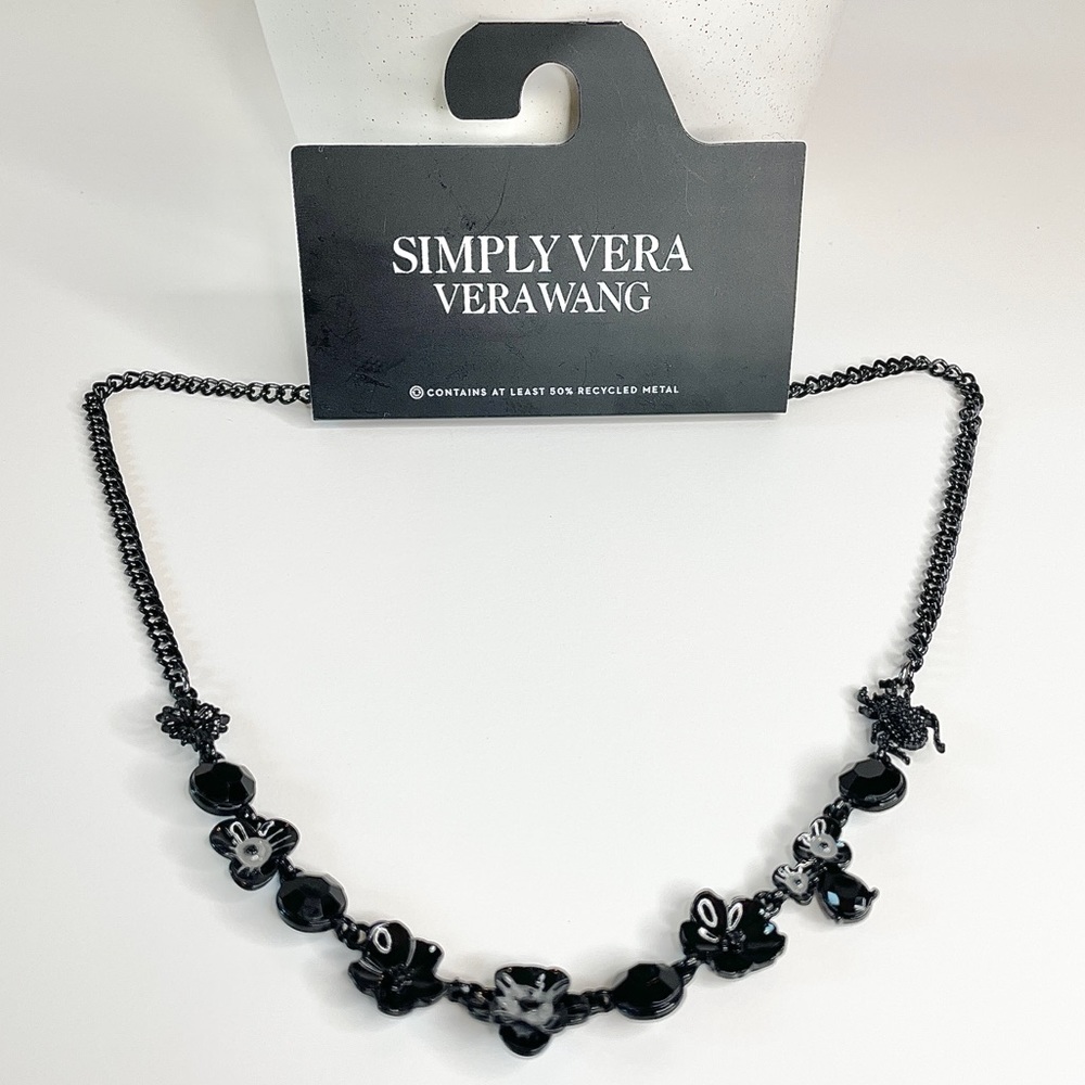 NWT Simply vera Vera Wang, 50% recycled flowers, and spider black necklace